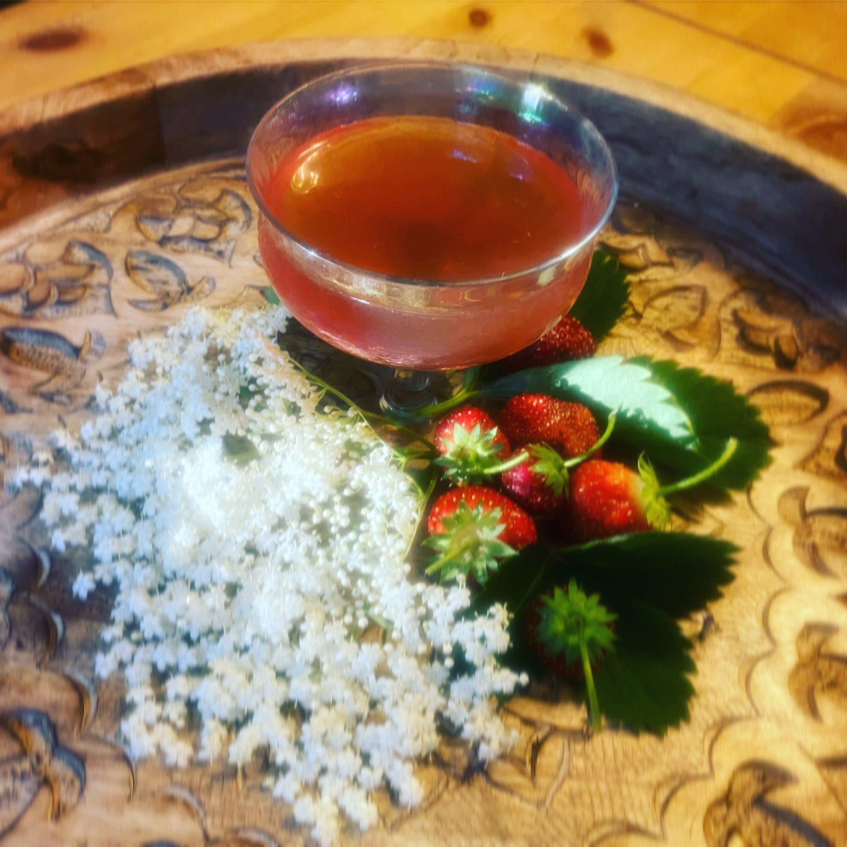 Strawberry Elderflower : Smol-Batch Tea